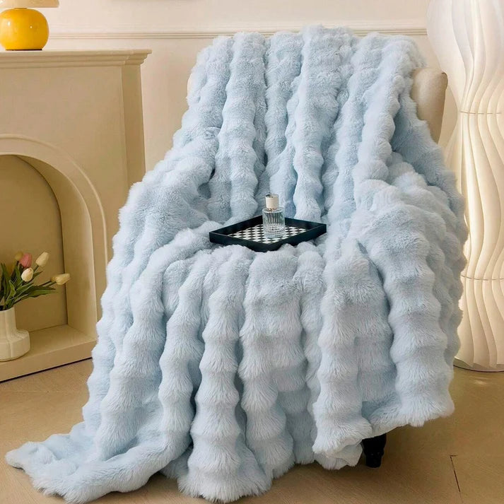 Cozeii Plush Blanket